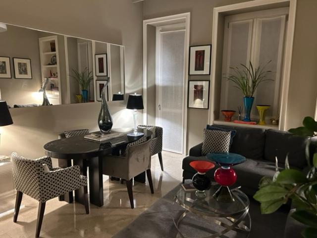 Elegante Stanza Nel Cuore Di Porta Venezia A Milano Exterior foto